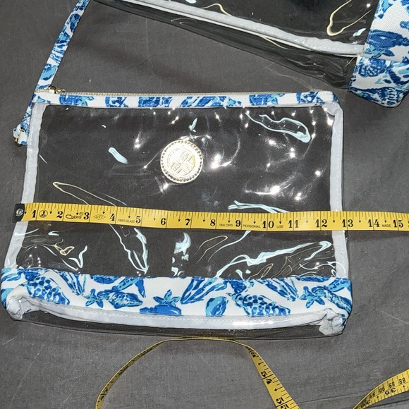 Lilly Pulitzer GWP SHELL COLLECTOR Clear Resort White Tote, Blanket Pillow NEW - Picture 10 of 11